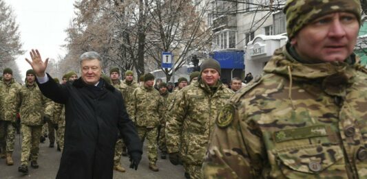 Порошенко сообщил, когда в Украине отменят военный сбор - today.ua