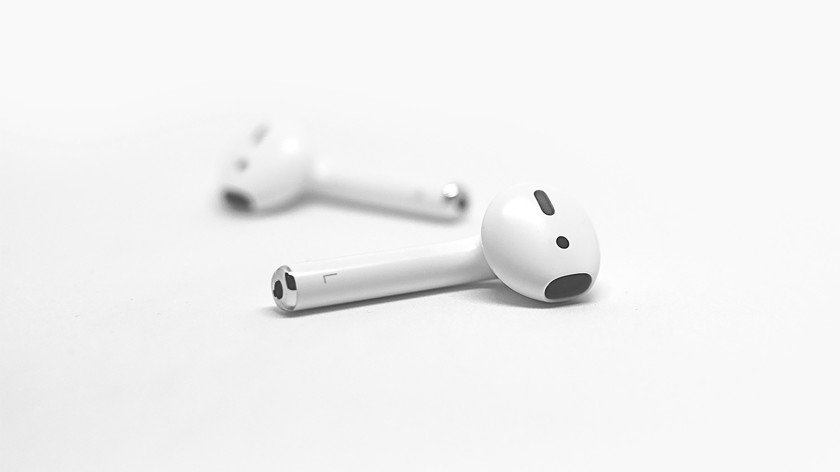 Беспроводные наушники AirPods от Apple могут вызывать рак, - ученые