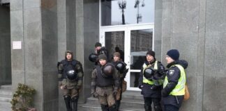 Три тысячи правоохранителей вышли охранять порядок во время акций в Киеве  - today.ua