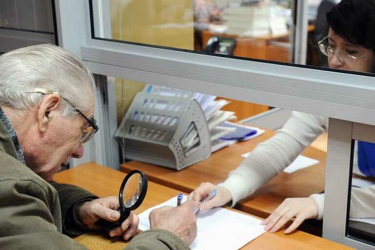 В Украине пересчитают пенсии: стало известно, кто получит прибавку в 650 гривен - today.ua