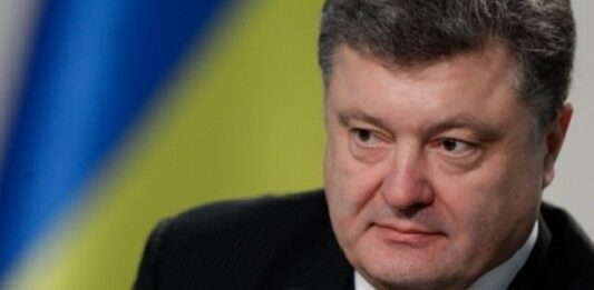 “Я вас не боюсь!“: Порошенко в Чернигове Порошенко вызвал недоумение у “Нацкорпуса“ - today.ua