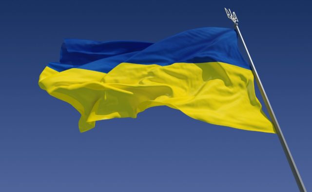 Над Донецком подняли флаг Украины   - today.ua