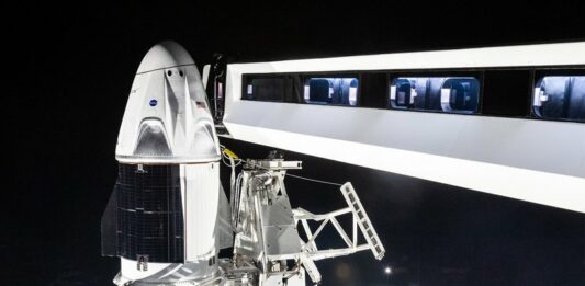 SpaceX запустила новий пілотований космічний корабель - today.ua