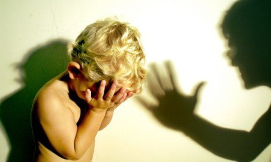 У столичному дитсадку вихователька знущалася над дитиною із синдромом Дауна