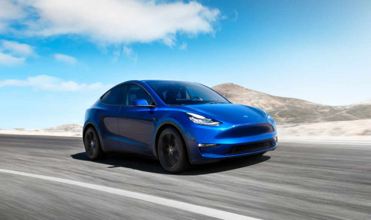 Tesla підвищує ціну на Model Y