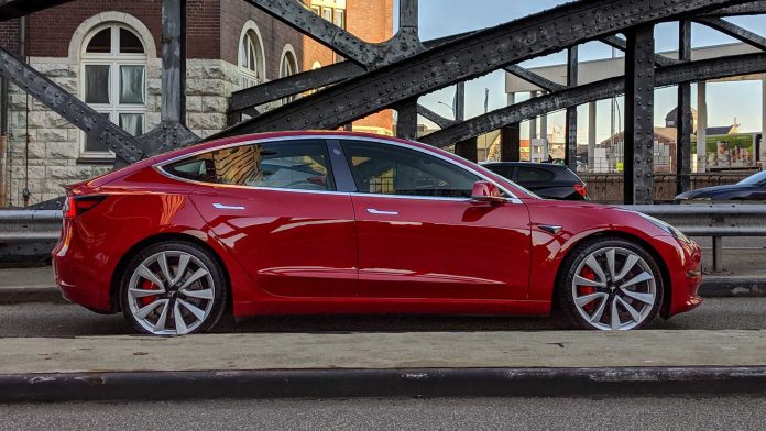 Tesla Model 3 установила рекорд продаж в Европе - today.ua