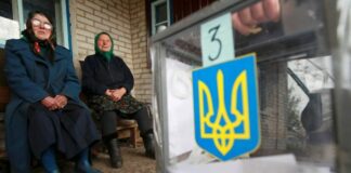 П'яний співробітник ДВК розносив запрошення на вибори, плутаючи адреси - today.ua
