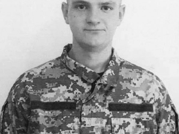 На Миколаївщині з військової частини втік озброєний солдат