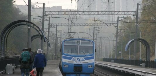 В киевской электричке изнасиловали 14-летнюю девочку - today.ua