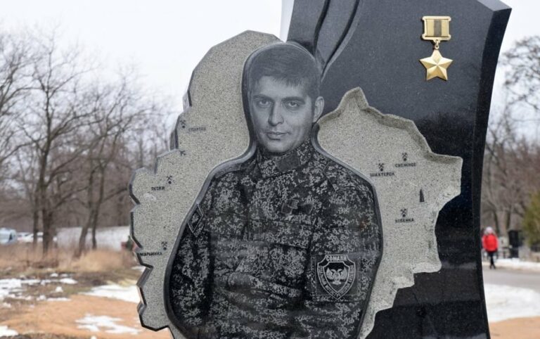 На кордоні з Кримом затримали бойовика, який служив під керівництвом “Гіві“ - today.ua