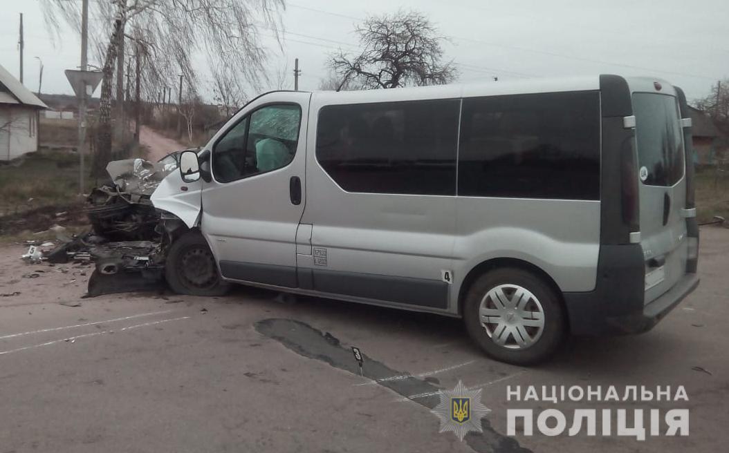 На Волині сталася жахлива ДТП: одна людина загинула, шестеро у лікарні - today.ua