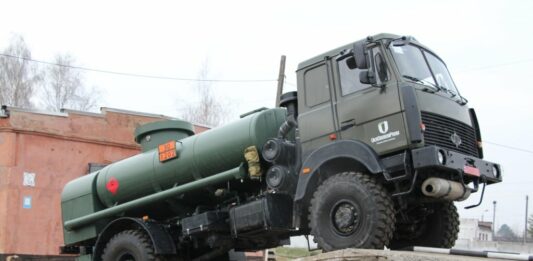 Минобороны испытывает новый экологический топливозаправщик для ВСУ - today.ua