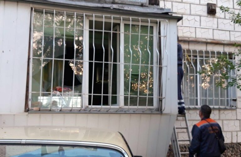 В квартире нетрезвого мужчины взорвалась граната Ф-1: есть фото и видео - today.ua