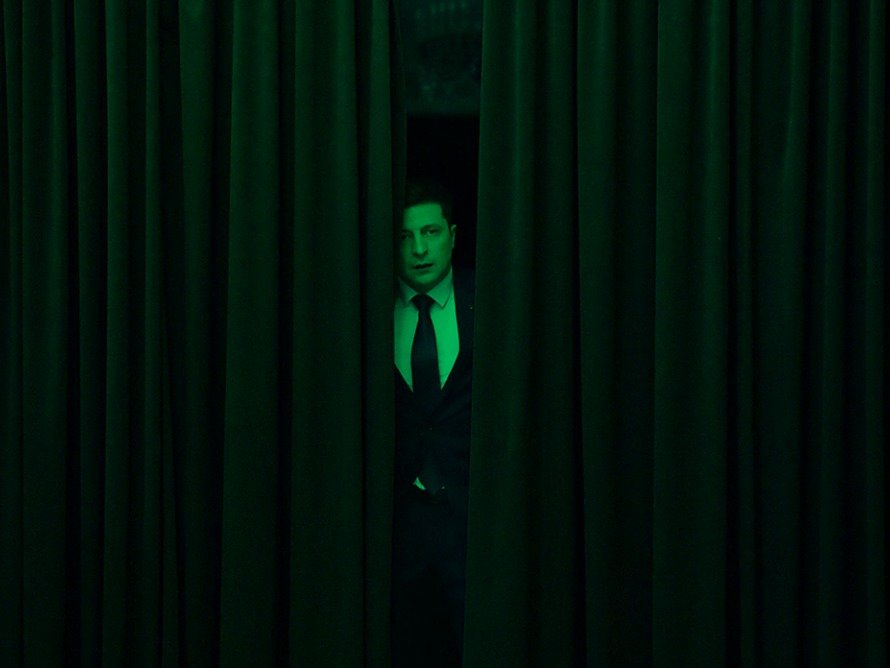 Зеленский признался, почему общается с избирателями через соцсети