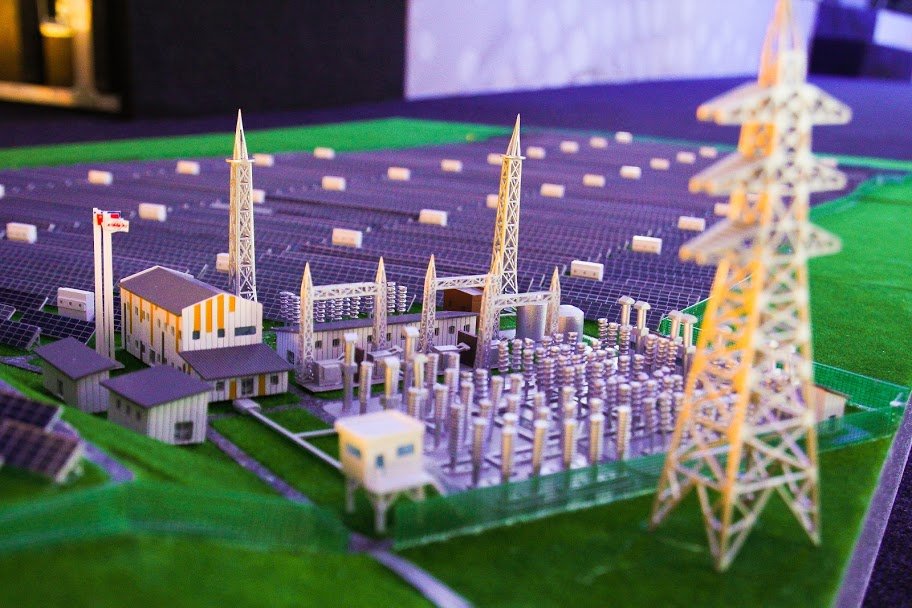 В Україні відкрили найбільшу сонячну електростанцію