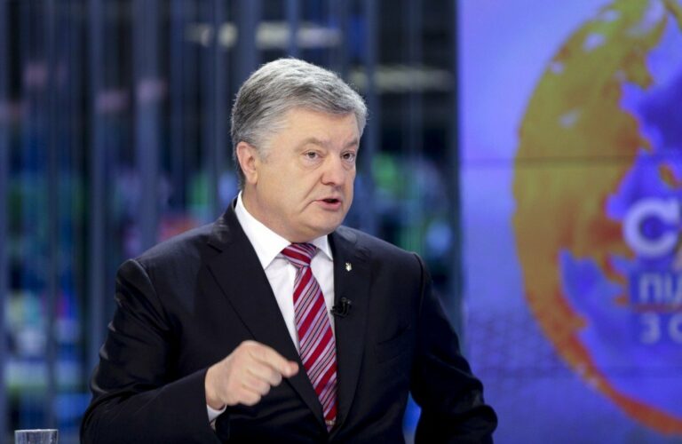 Порошенко пригласил Зеленского на дебаты, чтобы украинцы не выбрали “кота в мешке“  - today.ua