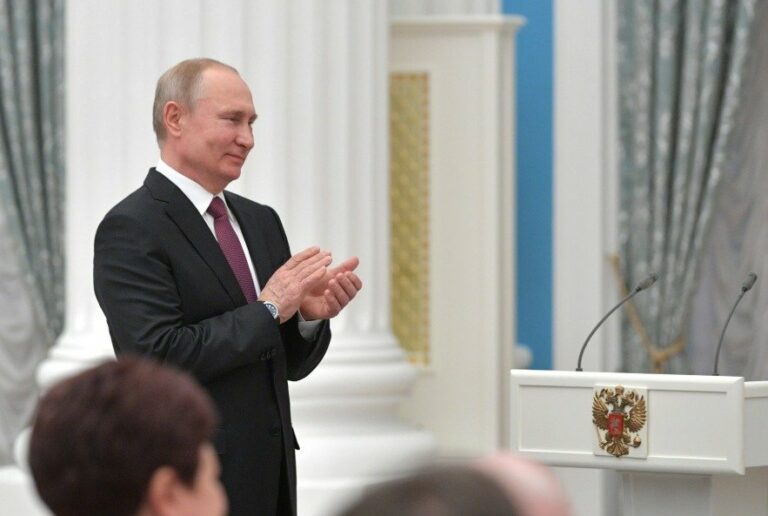 Путин доволен решением Зеленского выдавать украинские паспорта россиянам - today.ua