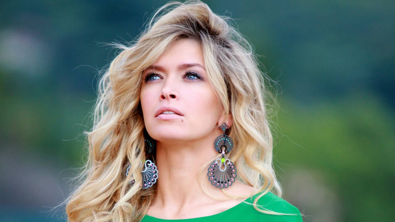 Вера Брежнева перестала быть украинской певицой - today.ua