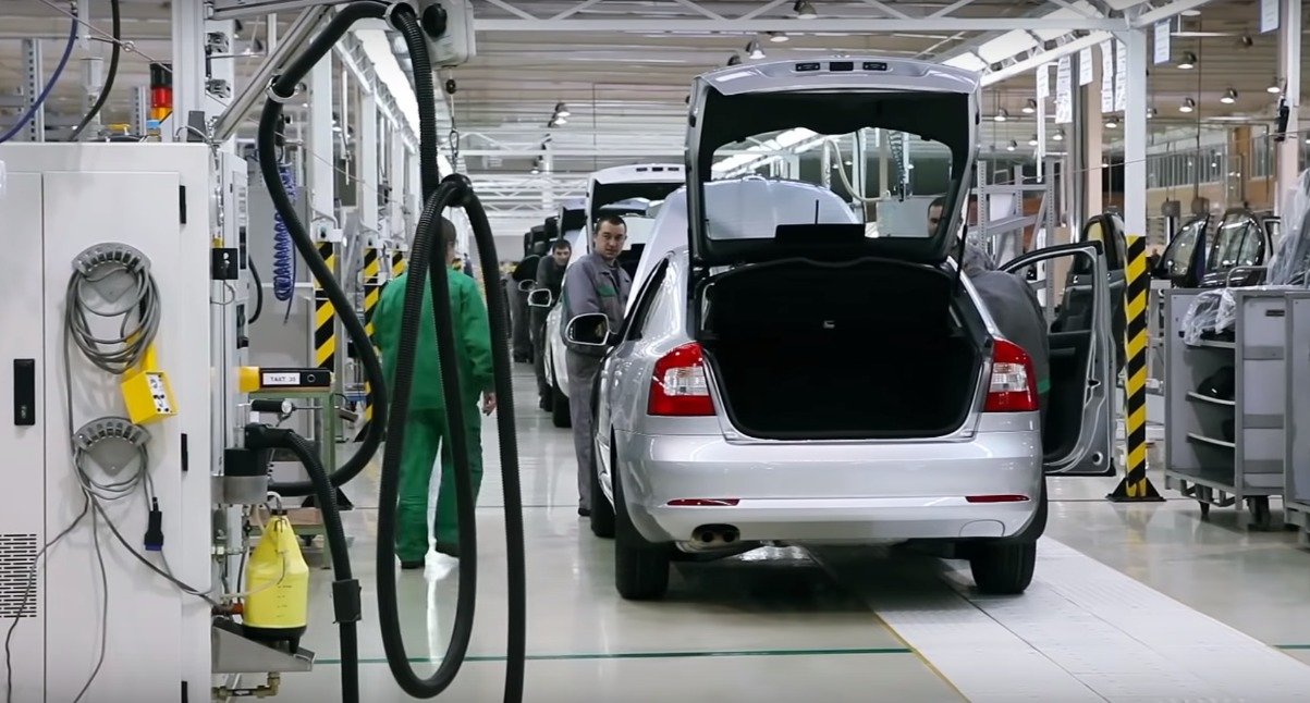 "Еврокар" прокомментировал ситуацию с закрытием автозавода в Украине