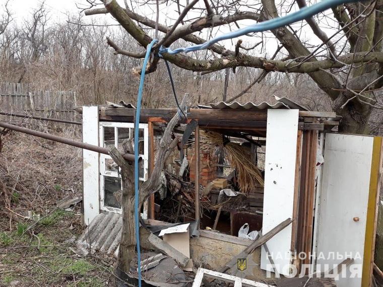 Під час обстрілу українського міста бойовики влучили в житловий будинок  - today.ua