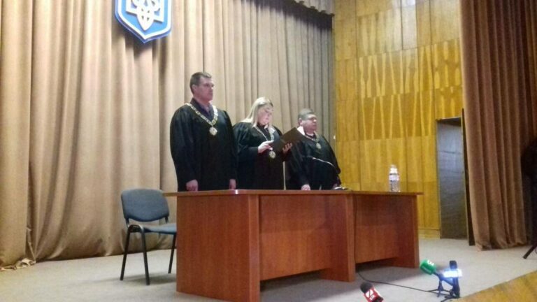 Суд не задовольнив позов про зняття Зеленського з президентських виборів - today.ua