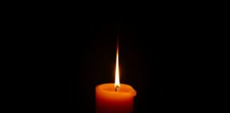 Из-за свечи в гробу пострадал несовершеннолетний парень - today.ua