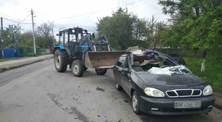 Под Винницей трактор столкнулся с Daewoo Lanos: пострадала несовершеннолетняя  - today.ua