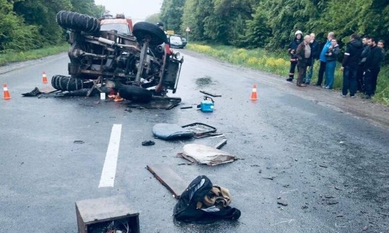 На Прикарпатье произошло ужасное ДТП с самодельным трактором - today.ua