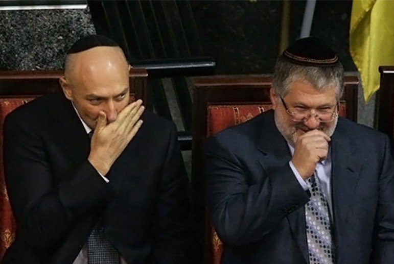 Перший пішов: найближчий партнер Коломойського повернувся в Україну