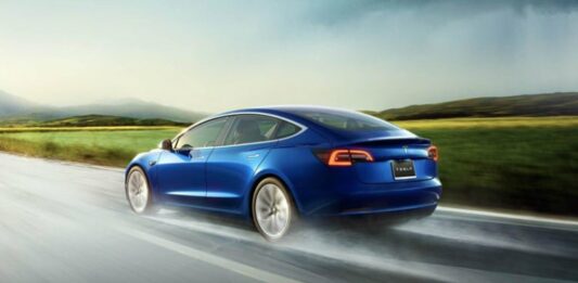 Tesla выпустит новую модификацию Model 3  - today.ua