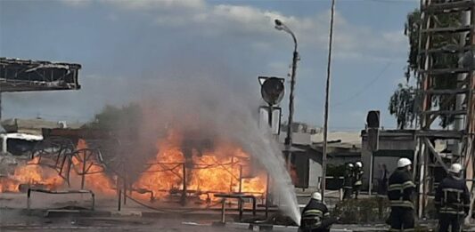 В Житомире масштабный пожар охватил АЗС: есть пострадавшие - today.ua