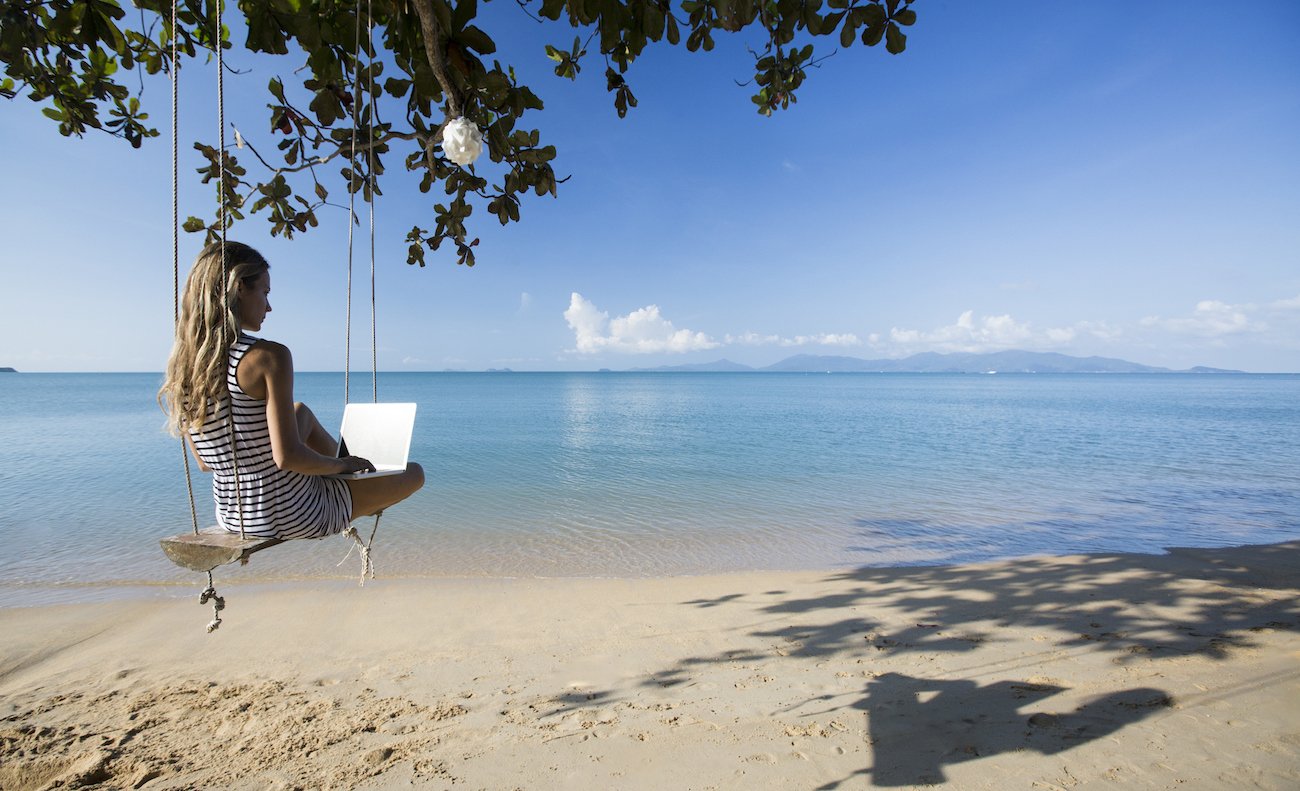 ПриватБанк дарит фрилансерам бесплатные карты Visa с персональным дизайном