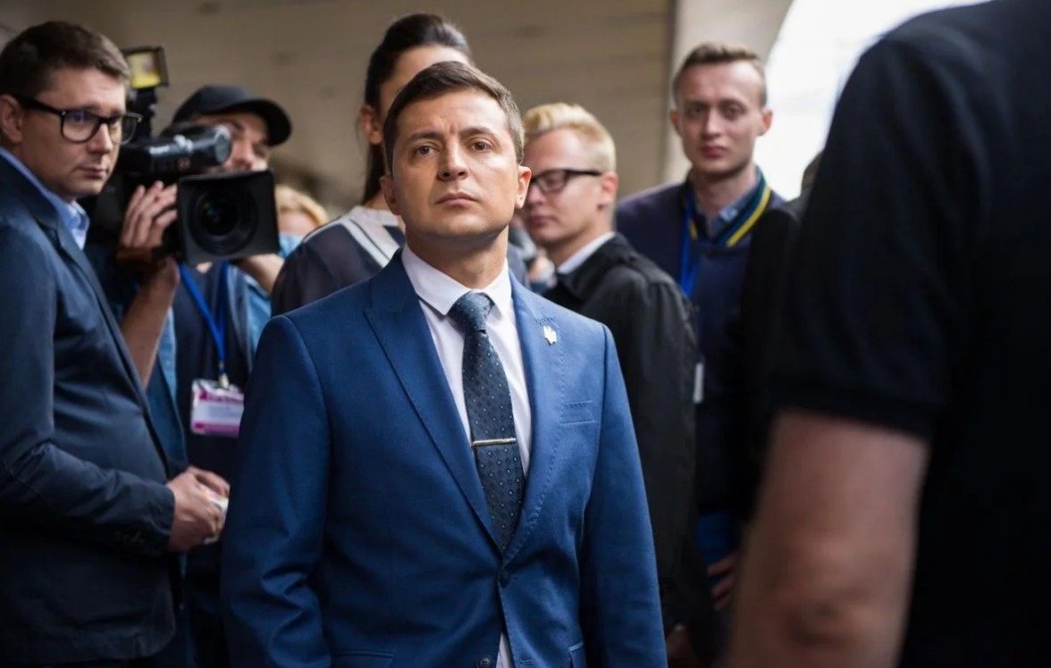 Зеленський призначив заступників голови АП, радників та помічників президента