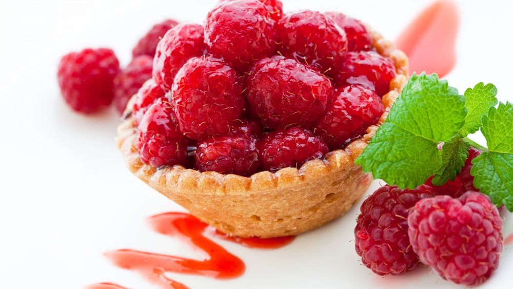 Ученые назвали самые полезные ягоды для похудения 