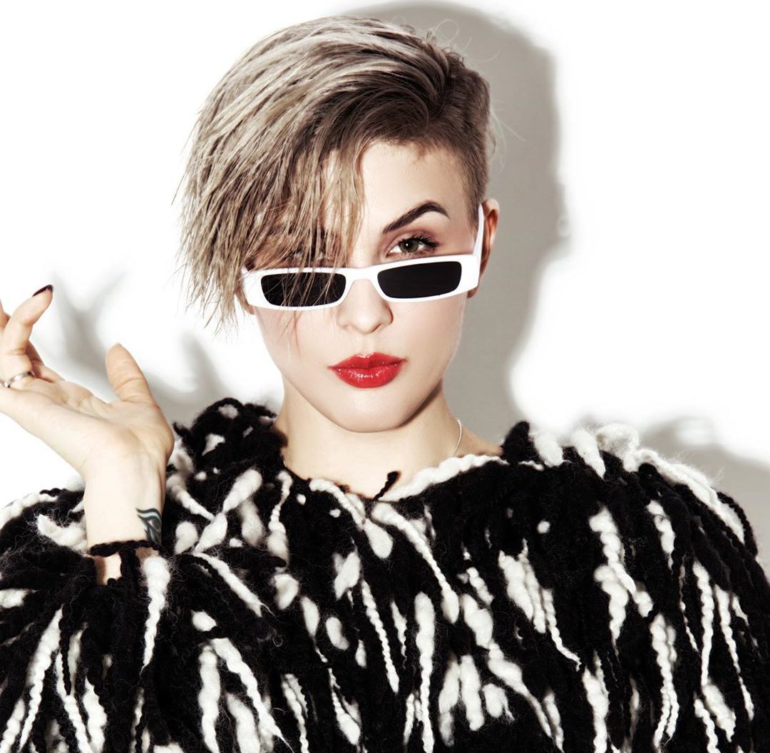 MARUV выпустила горячий клип на песню Mon Amour