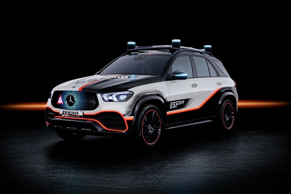 Mercedes-Benz представив найбезпечніший у світі автомобіль - today.ua