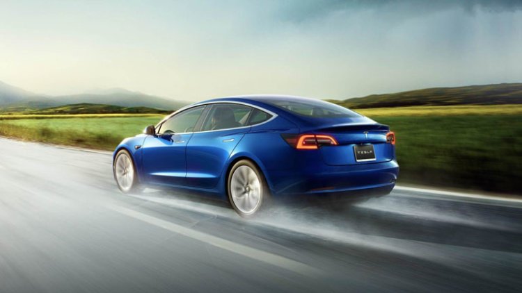 Tesla выпустит новую модификацию Model 3