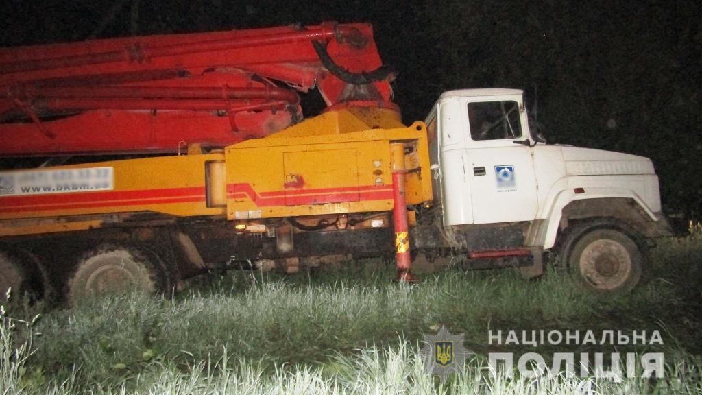 Звільнений водій у якості боргу за невиплачену зарплатню вкрав на роботі вантажівку