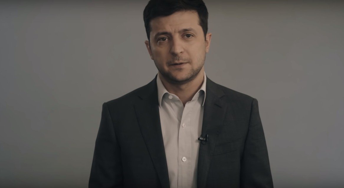 Зеленский сравнил Порошенко с туристом, в АП ответили на претензии