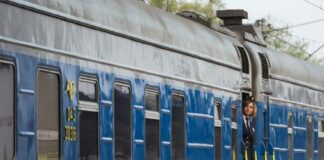 “Укрзалізниця“ потрапила у скандал через вимагання грошей з пасажирів  - today.ua