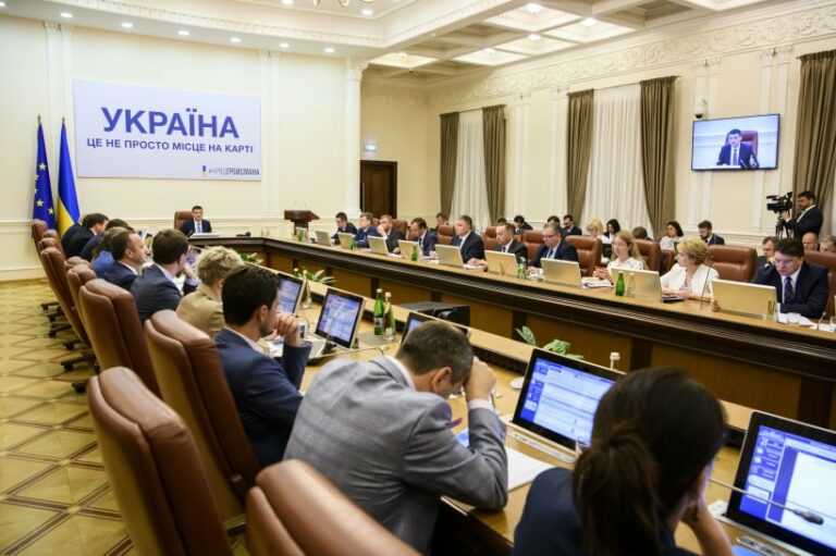 Кабмин согласовал увольнение 13 губернаторов - today.ua