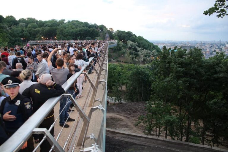 Прокуратура просит городской совет Киева принять “мост Кличко“ в эксплуатацию - today.ua
