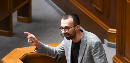 “Слуга народа“ отказалась принимать в список Сергея Лещенко  - today.ua