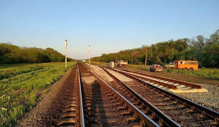 “Укрзалізниця“ будує залізничну колію на Донбасі в напрямку Маріуполя - today.ua
