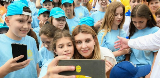 Дружина Зеленського відвідала “Артек“: з'явилися фото  - today.ua