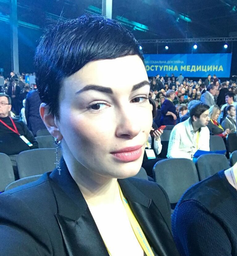 Анастасия Приходько будет участвовать в парламентских выборах  - today.ua