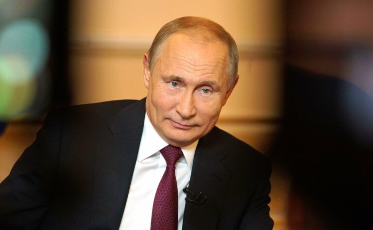 Кремль решил занять выжидающую позицию по отношению к Зеленскому - today.ua