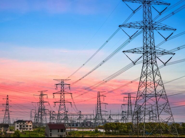 Вартість електроенергії в Україні виросте вже влітку: тариф на передачу світла підвищиться на 21% - today.ua