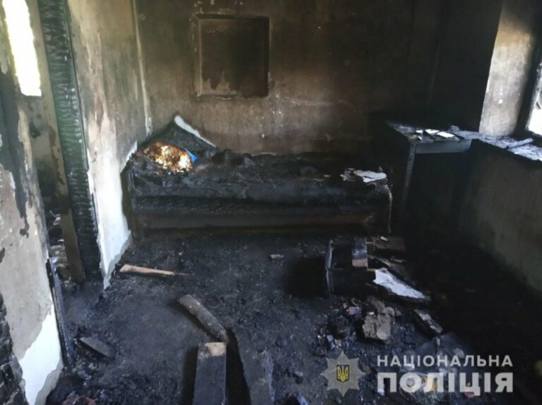 Пьяные горе-матери спали во дворе: известны причины гибели четырех девочек под Одессой - today.ua