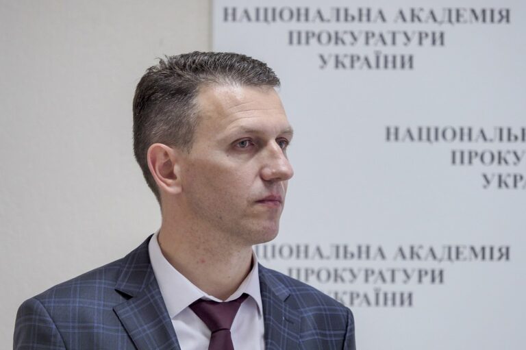 “Что за упорное отрицание?“: в ГБР отреагировали на заявление Порошенко об отсутствии повесток на допрос - today.ua
